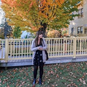 Meet your Posher, Angela